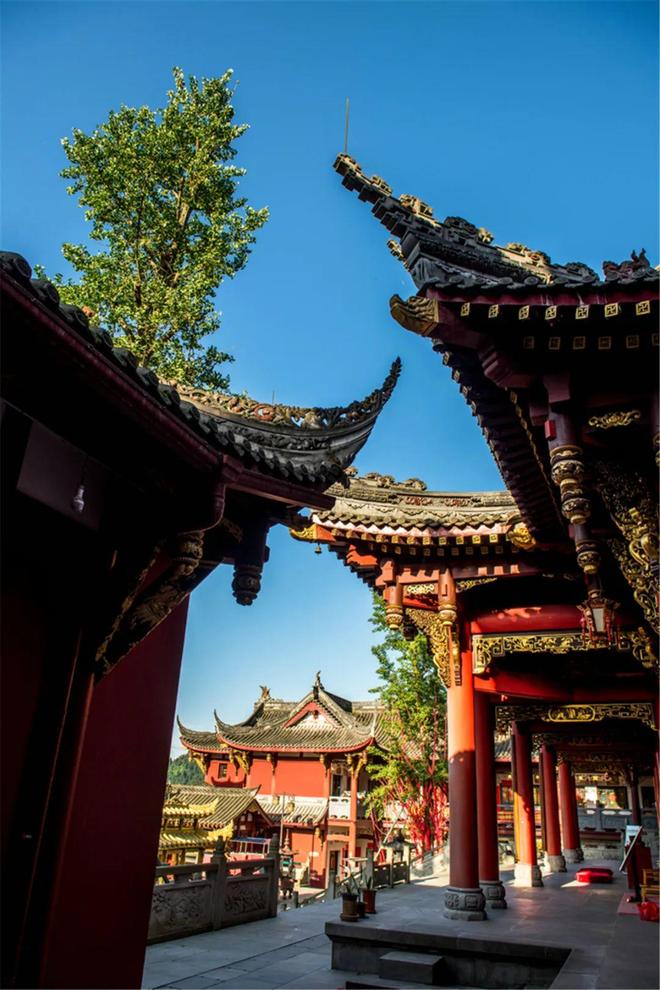 寻找其乐无穷的屋顶设计快来彭州“上房揭瓦”(图5)